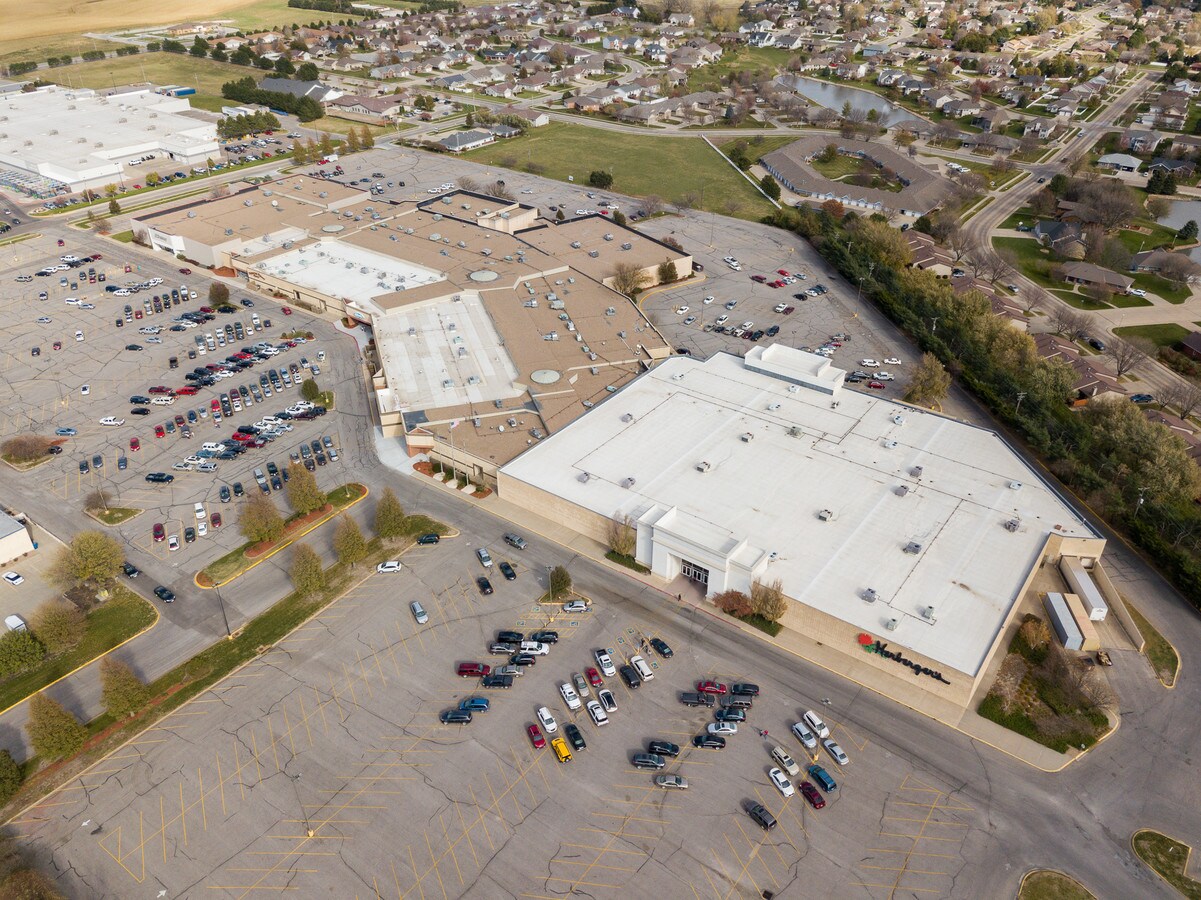 Hilltop Mall Outlots, Kearney, NE 68847