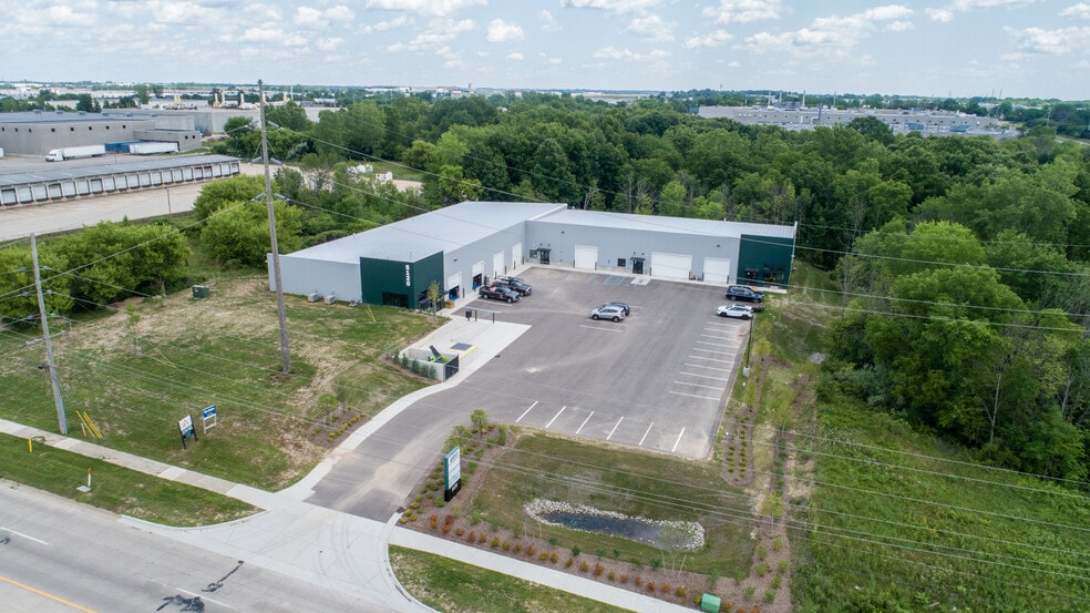 5120 E Paris Ave SE, Kentwood, MI for sale - Building Photo - Image 1 of 9