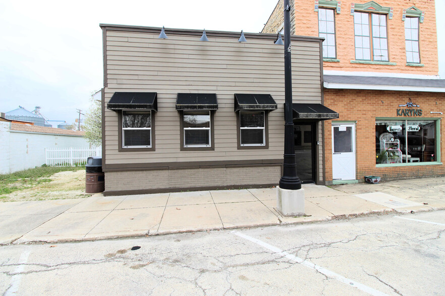 160 S Main St, Herscher, IL for sale - Building Photo - Image 1 of 1