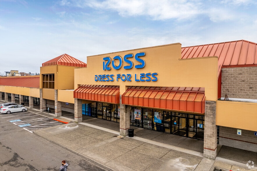 300-900 NW Eastman Pky, Gresham, OR for lease - Building Photo - Image 3 of 10