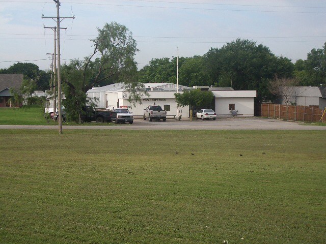 104 E Broadway St, Kennedale, TX for sale - Primary Photo - Image 1 of 1