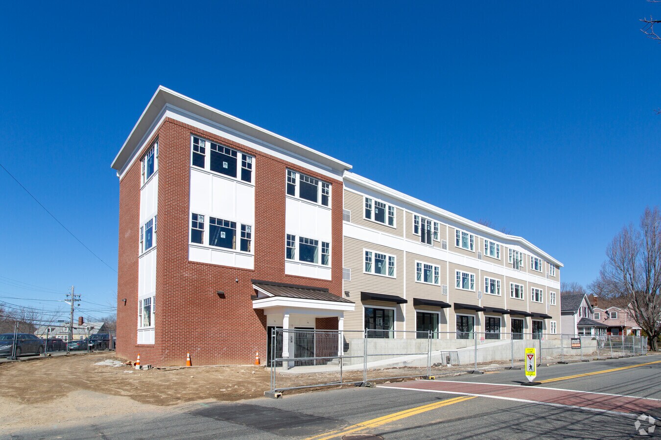 20 Locust St, Danvers, MA 01923