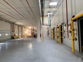 Industrial in Madrid, MAD for lease Interior Photo- Image 2 of 10