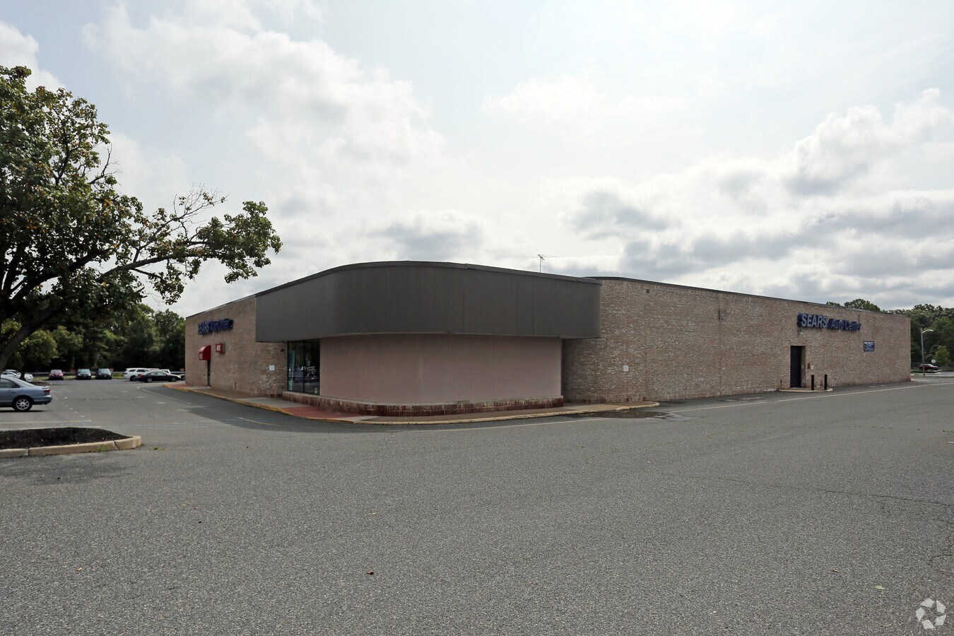 1750 Deptford Center Rd, Deptford, NJ 08096