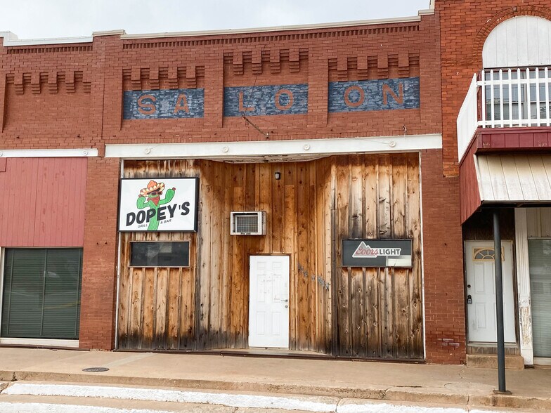 106 Main, Waukomis, OK 73773