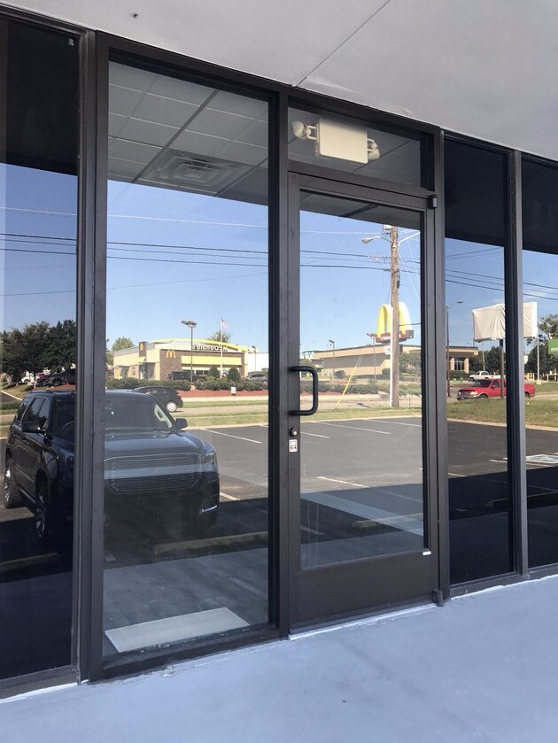 907 Rivergate Pky, Goodlettsville, TN, 37072 Retail Space For Lease