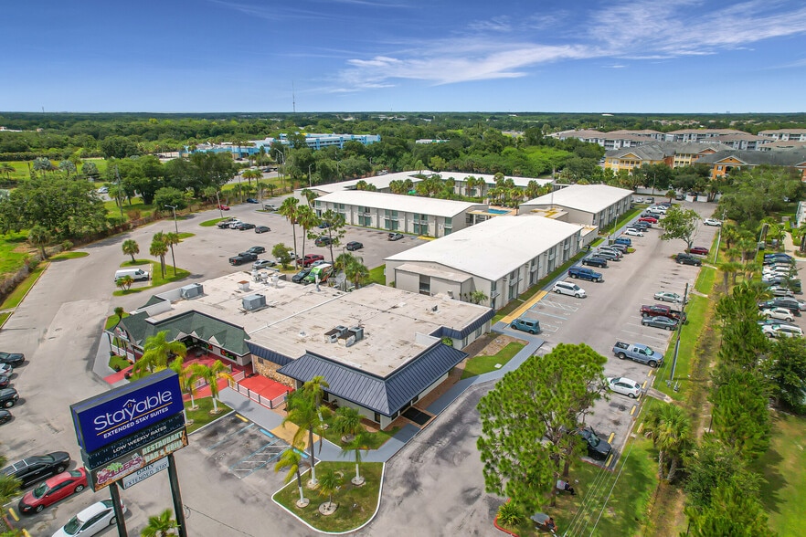 2295 E Irlo Bronson Memorial Hwy, Kissimmee, FL for sale - Building Photo - Image 1 of 8