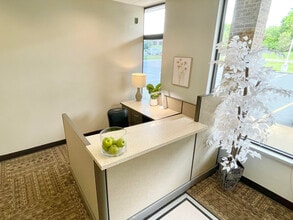 1125 E Michigan Ave, Battle Creek, MI for lease Interior Photo- Image 2 of 11