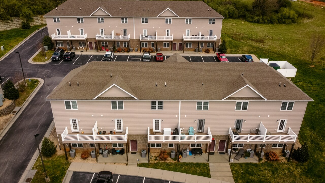 1009 Seth Dr, Staunton, VA 24401