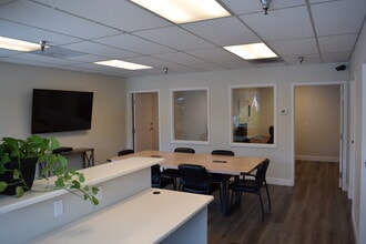 885 Olive Ave, Novato, CA for lease Interior Photo- Image 2 of 3