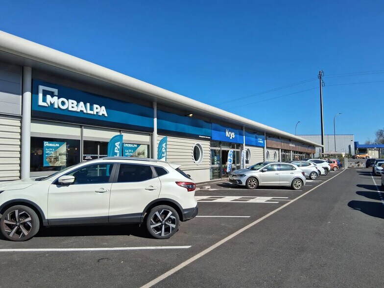 2 Rue Jean Monnet, Lons for lease - Building Photo - Image 3 of 4