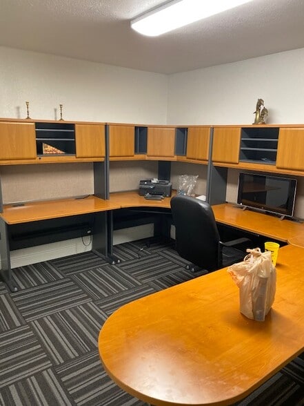 2250 Fowler St, Fort Myers, FL for sale - Interior Photo - Image 3 of 13