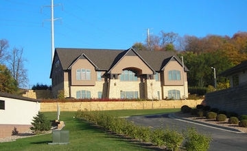 44 Good Counsel Dr, Mankato, MN for lease - Building Photo - Image 1 of 3