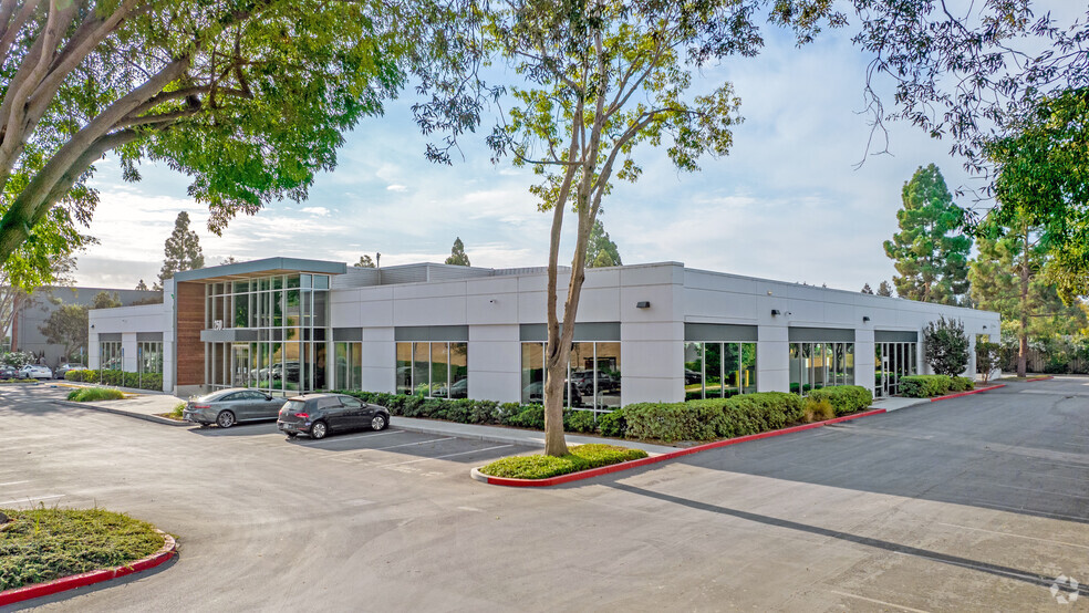 250 E Caribbean Dr, Sunnyvale, CA for lease - Building Photo - Image 3 of 6