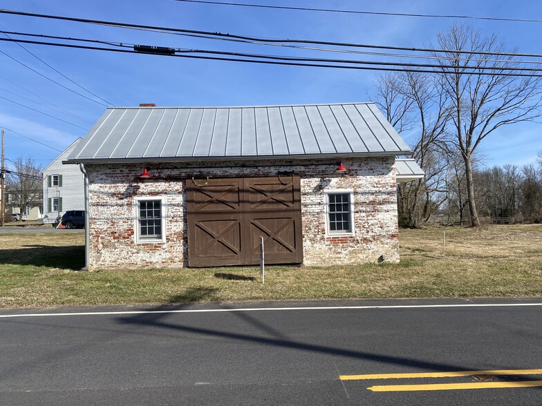 3 Crosswicks Chesterfield Rd, Chesterfield Township, NJ for sale - Building Photo - Image 1 of 8