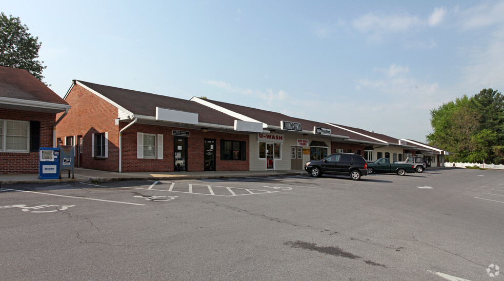 11341-11361 Robinwood Dr, Hagerstown, MD for lease - Primary Photo - Image 1 of 1