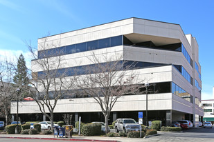 Willow Plaza - Parking Garage