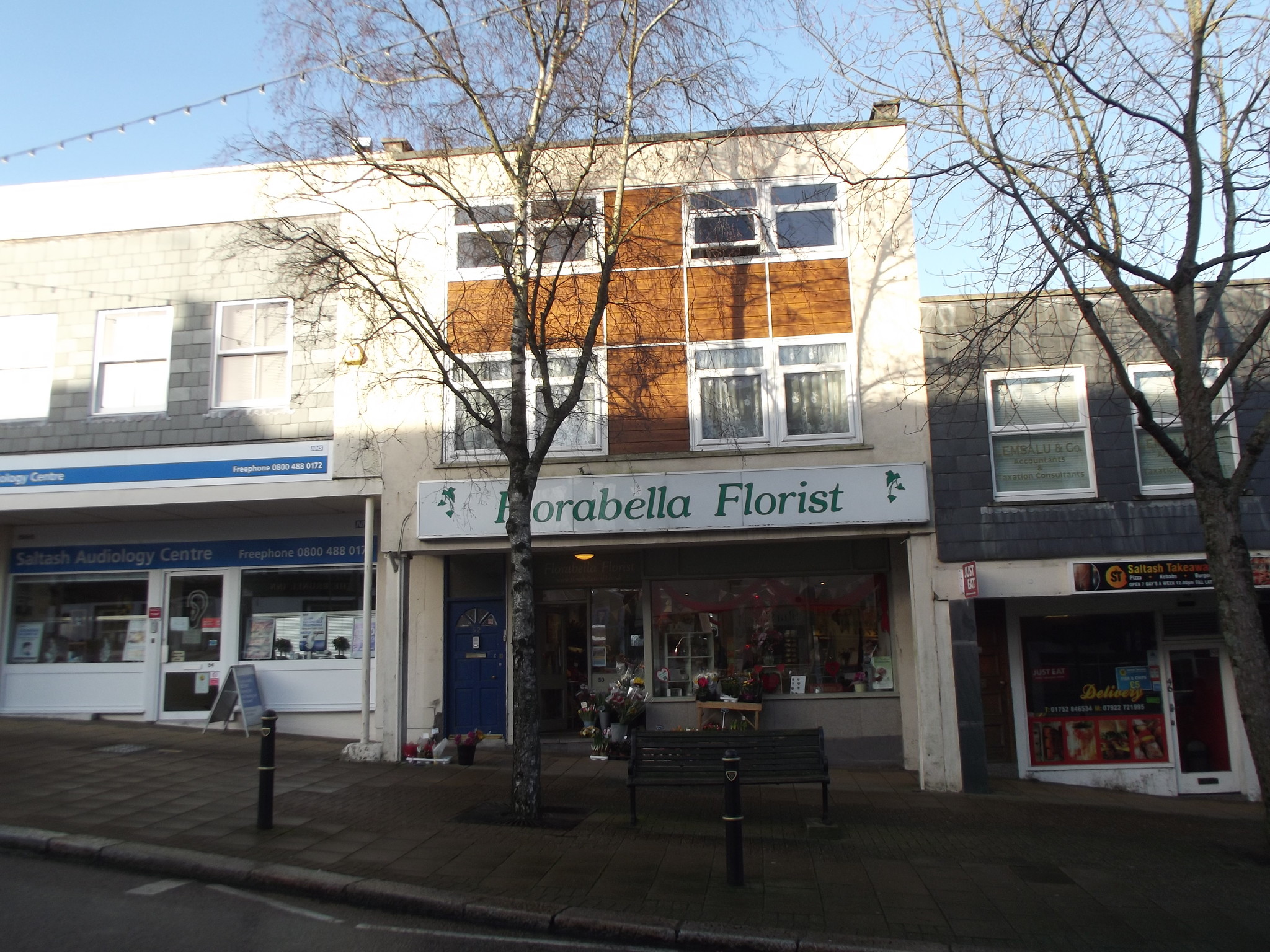 50-52 Fore St, Saltash for sale Primary Photo- Image 1 of 3