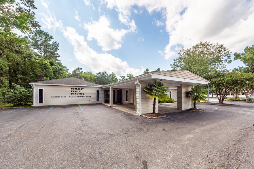 2061 Highway 52, Moncks Corner, SC for sale - Primary Photo - Image 1 of 10