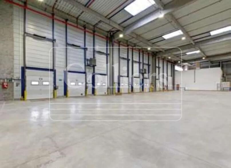 Office in Marly-la-Ville for lease - Interior Photo - Image 3 of 57