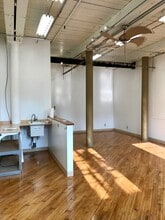 37 Greenwoods Rd, New Hartford, CT for lease Interior Photo- Image 2 of 2