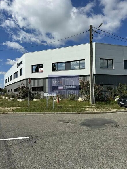 Flex in Mérignac for lease - Building Photo - Image 3 of 8