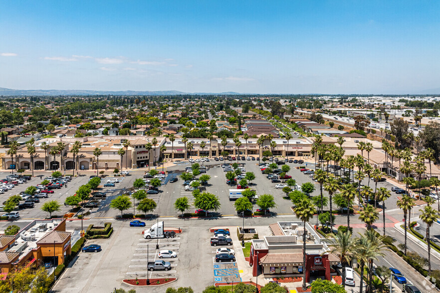 2550 S Vineyard Ave, Ontario, CA for lease - Aerial - Image 1 of 2