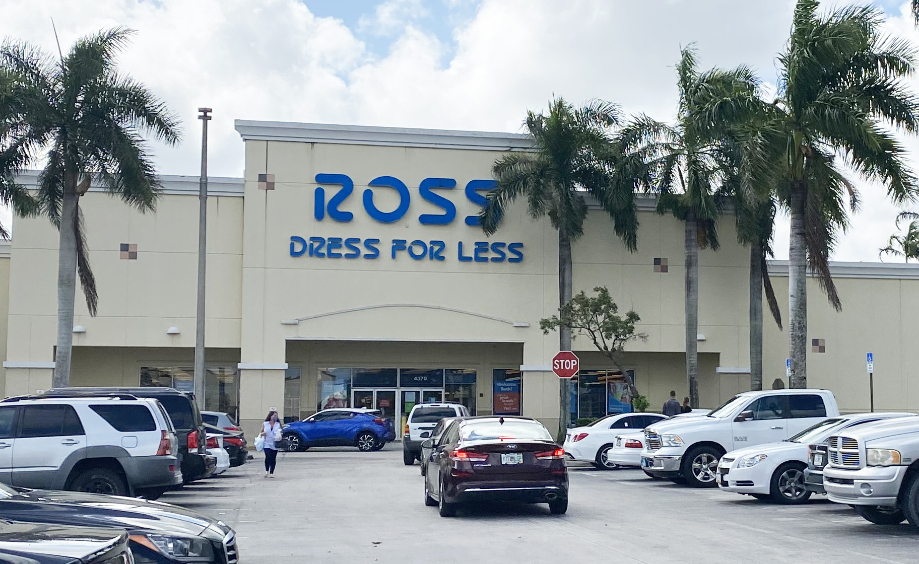 4340 Okeechobee Blvd, West Palm Beach, FL 33409 - Cross County Plaza ...