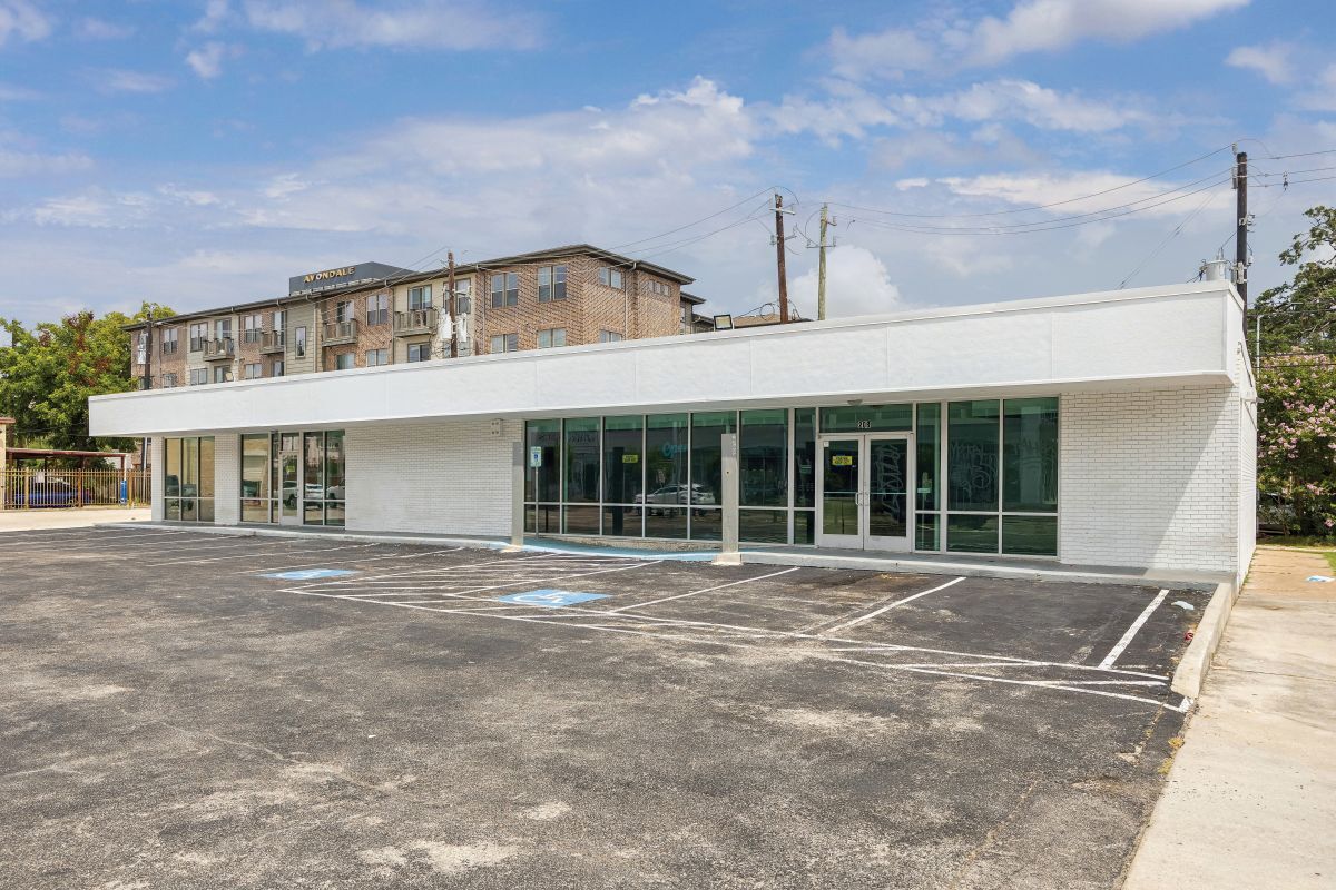 208 Westheimer Rd, Houston, TX for lease Building Photo- Image 1 of 2