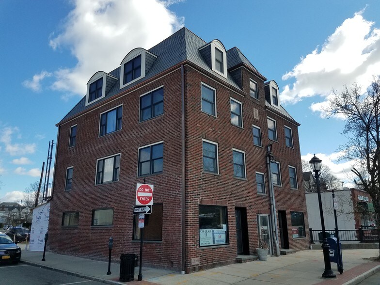 11 Mill Rd, Eastchester, NY, 10709 Storefront Retail/Office Property