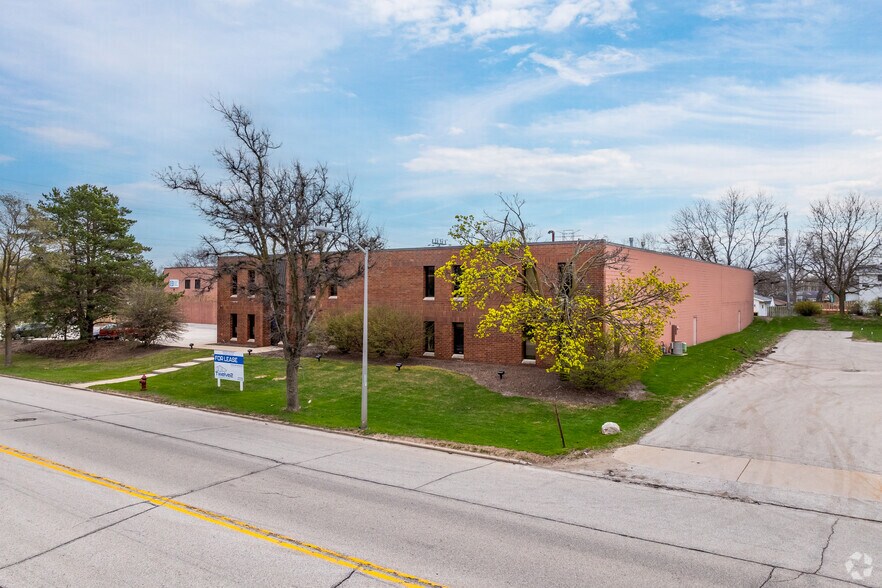 11303 W Theodore Trecker Way, West Allis, WI for sale - Primary Photo - Image 1 of 1
