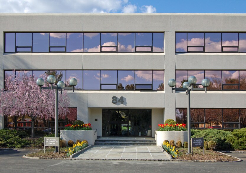 84 Business Park Dr, Armonk, NY 10504 Office for Lease