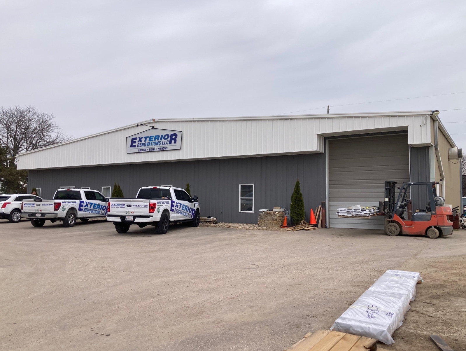 2405 Parview Rd, Middleton, WI for lease Building Photo- Image 1 of 8