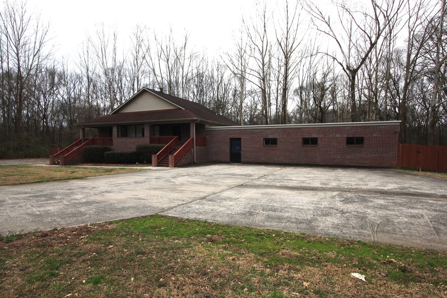 691 N Cave Spring St, Cedartown, GA for sale - Building Photo - Image 2 of 13