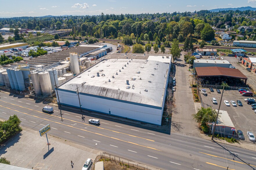 554 N Columbia Blvd, Portland, OR for sale - Primary Photo - Image 1 of 1