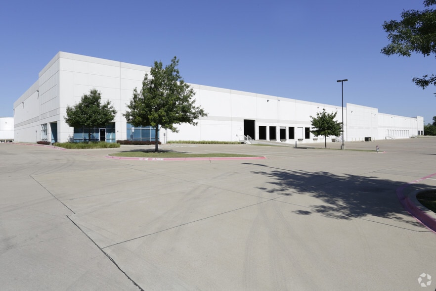 5355 FAA Blvd, Irving, TX for lease - Building Photo - Image 2 of 8