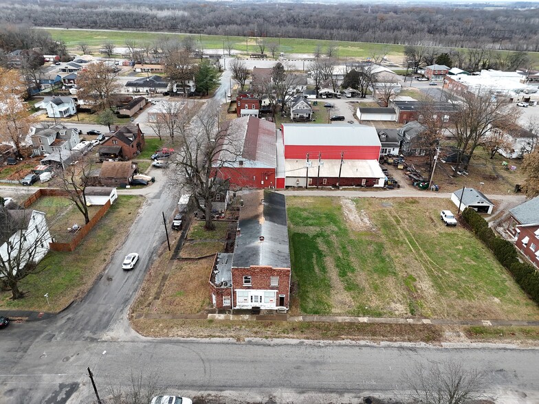 311 Saint Clair St, New Athens, IL for sale - Building Photo - Image 3 of 28