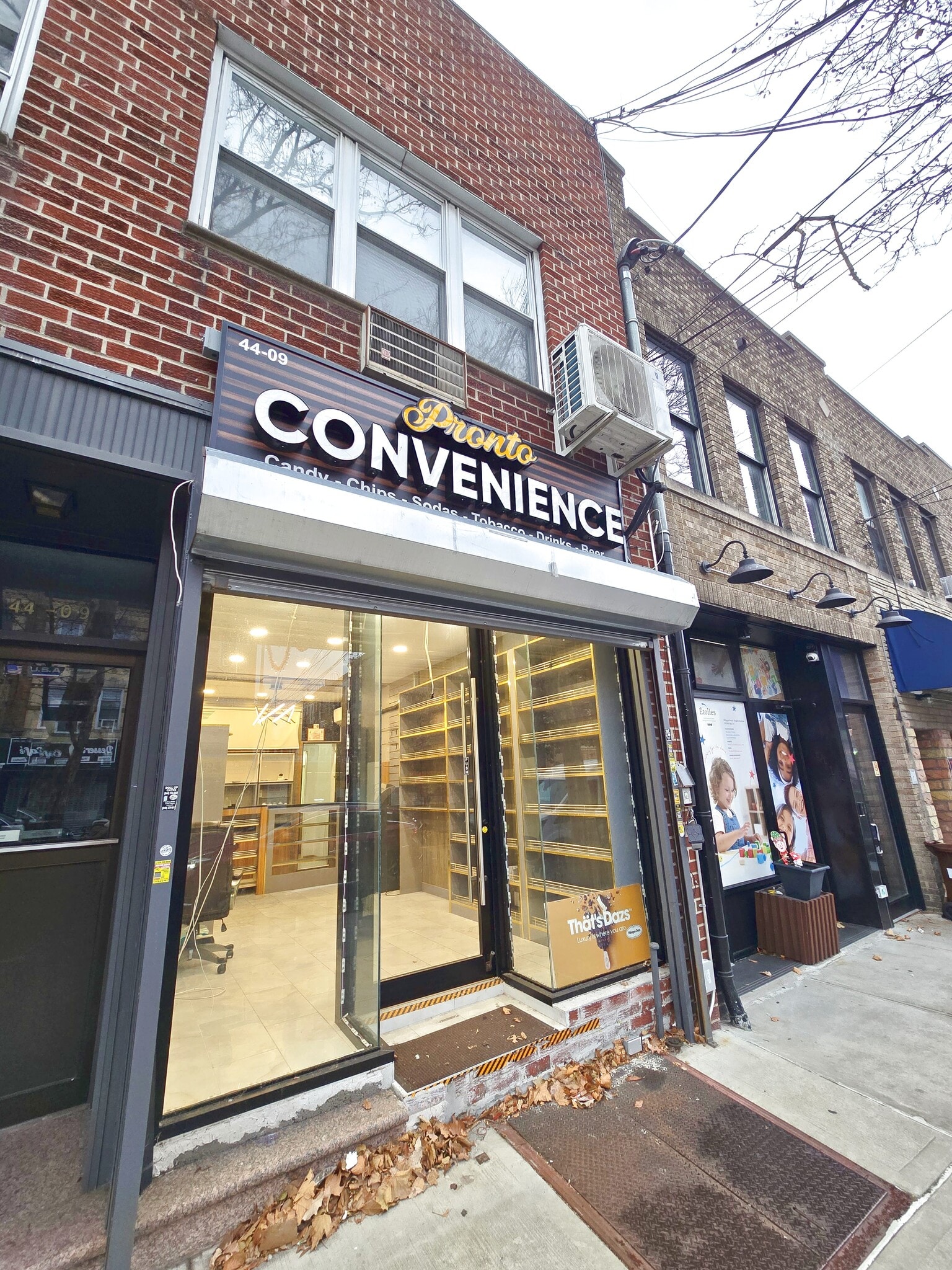 4409 30th Ave, Astoria, NY for lease Interior Photo- Image 1 of 21