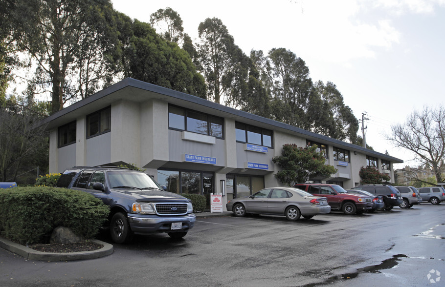 701 Southampton Rd, Benicia, CA for lease - Primary Photo - Image 1 of 4