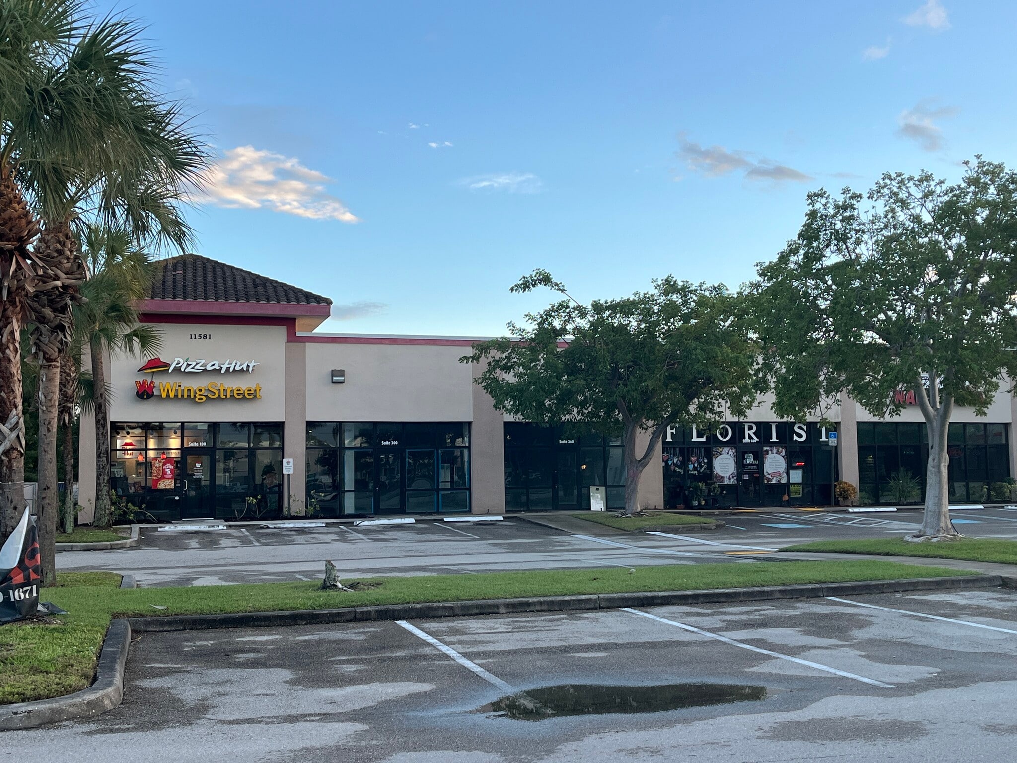 11571-11581 Gladiolus Dr, Fort Myers, FL for lease Interior Photo- Image 1 of 1