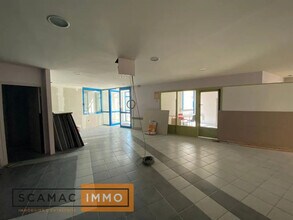 Office in Ris-Orangis for lease Interior Photo- Image 2 of 2