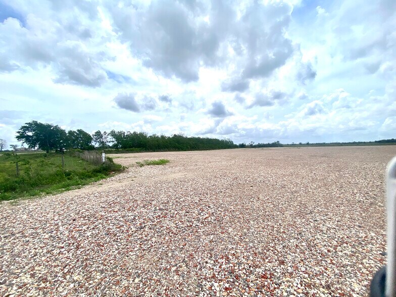 960 B 960 B FM 365, Port Arthur, TX for lease - Building Photo - Image 3 of 4