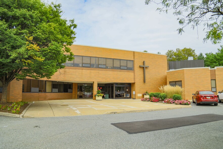 12265 Townsend Rd, Philadelphia, PA for sale - Primary Photo - Image 1 of 1