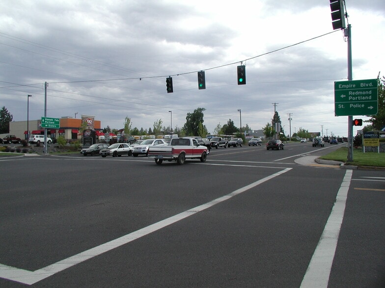 3650 N Highway 97, Bend, OR for sale - Building Photo - Image 3 of 26