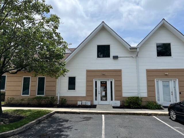 705 W White Horse Rd, Voorhees, NJ for lease Building Photo- Image 1 of 8