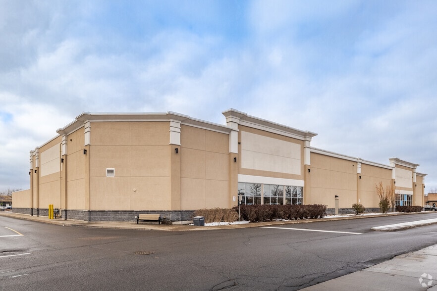 3742 Innes Rd, Ottawa, ON for lease - Building Photo - Image 3 of 21