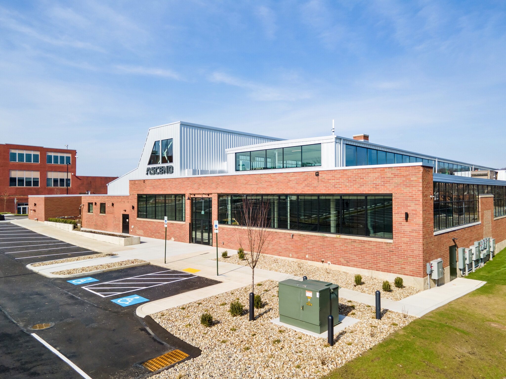 7415 Thomas Blvd, Pittsburgh, PA for lease Primary Photo- Image 1 of 5