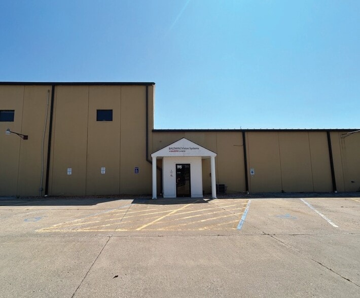 600 US Highway 45, Fairfield, IL for sale - Building Photo - Image 1 of 5
