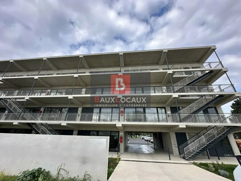 Office in Avignon for lease - Building Photo - Image 2 of 11