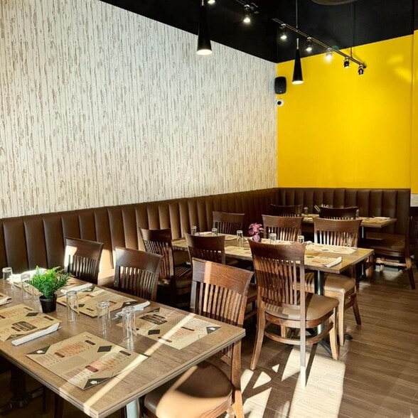 11808 24 St SW, Calgary, AB for lease - Interior Photo - Image 2 of 2